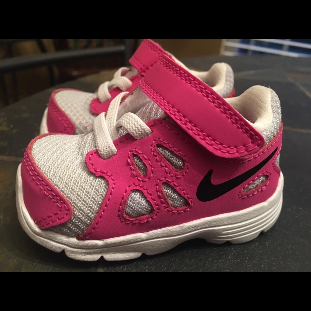 Baby girl Infant Nike 2c sneakers